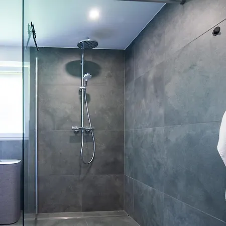 Exklusives Ferienhaus Am Waldrand - Ideal Fuer Familien & Freunde *