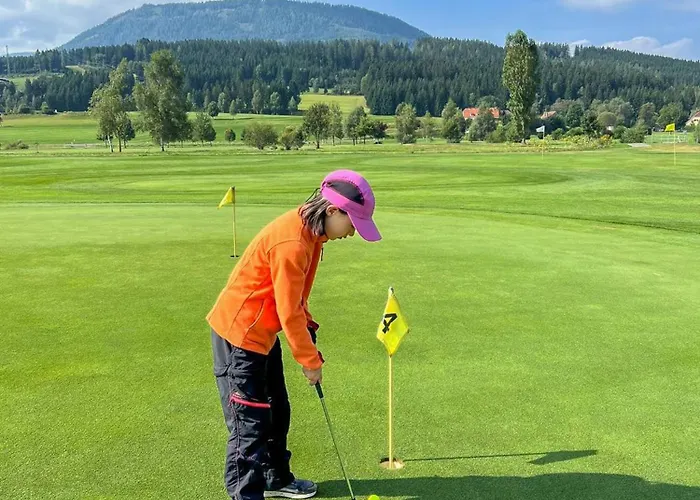 Exklusives Am Waldrand - Ideal Fuer Familien & Freunde